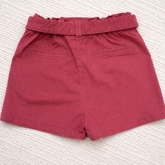 Blue Rain by Francesca’s Dusty Rose Paperbag Waist Belted Shorts - Picture 2 of 3